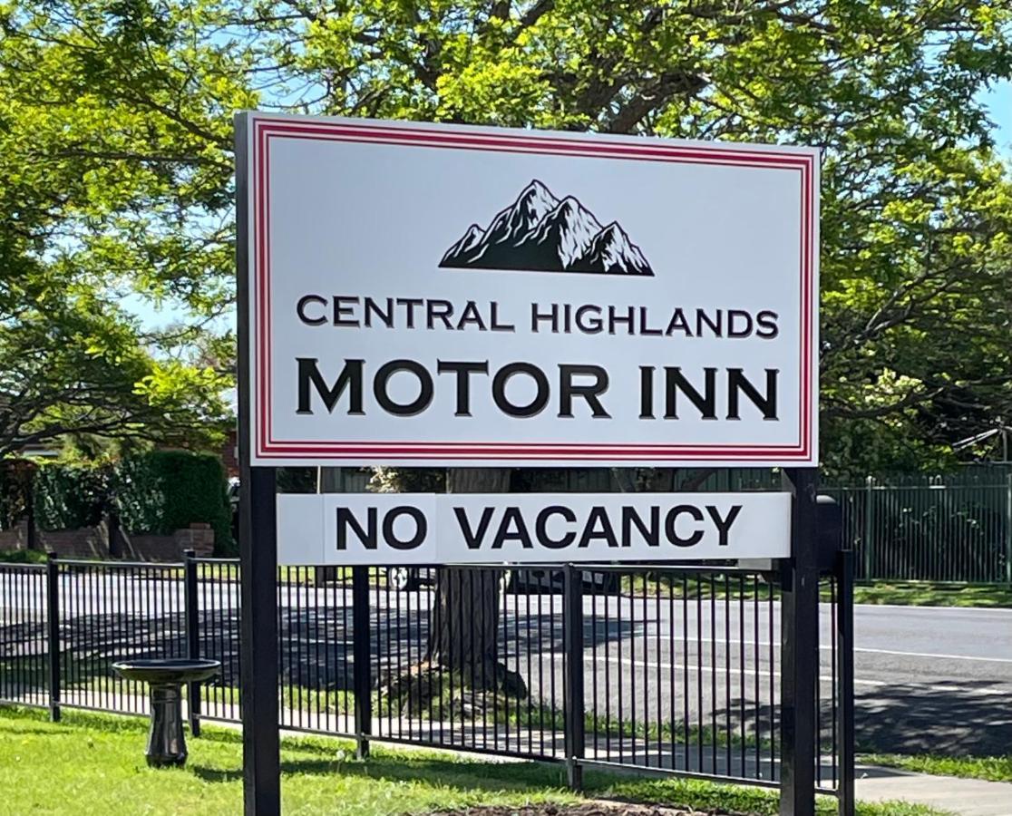 Central Highlands Motor Inn Кайнтон Екстер'єр фото